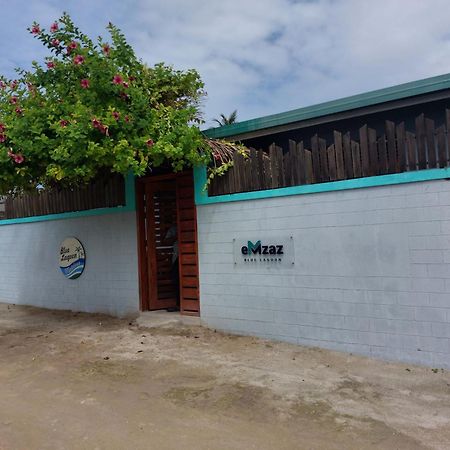Emzaz Blue Lagoon Ugoofaaru Exterior photo